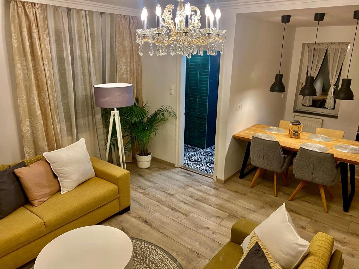 Home Sweet Apartment Xl Buk Bagian luar foto