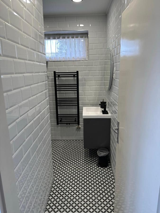 Home Sweet Apartment Xl Buk Bagian luar foto